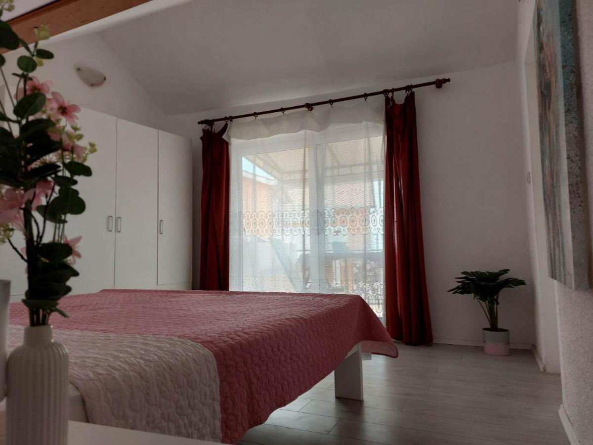 Apartmani Mare Šibenik Eksteriør billede